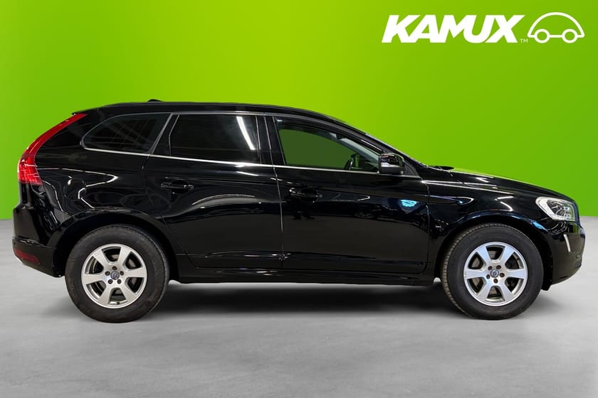 Bild 2 av Volvo XC60 D4 AWD 181hk Momentum Värmare Navi Rattvärme