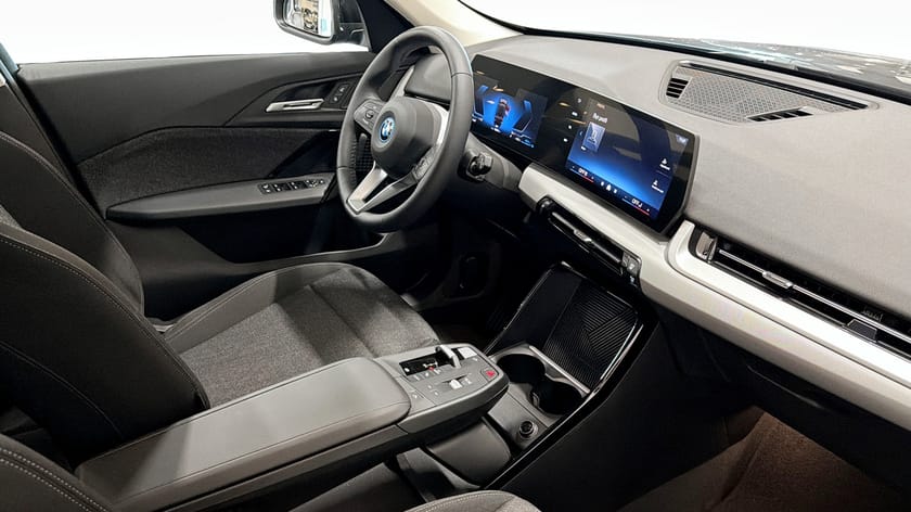 Bild 3 av BMW X1 xDrive25e