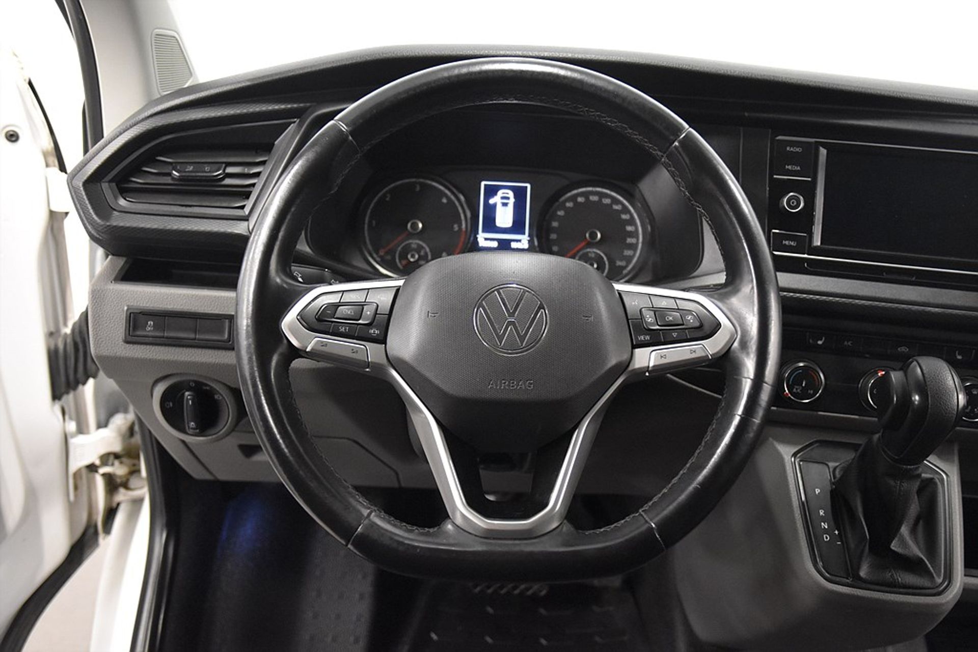 Volkswagen Transporter 2021, bild 2/17
