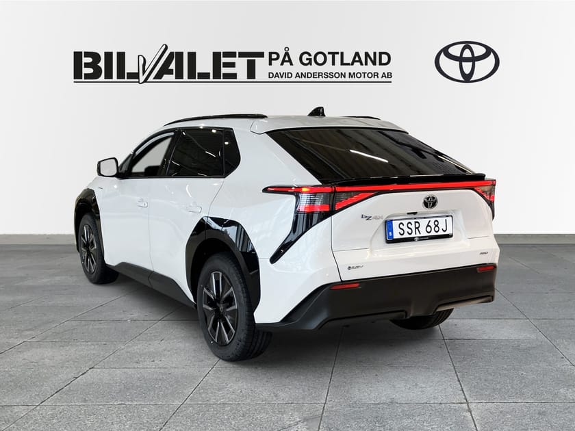 Bild 2 av Toyota bZ4X