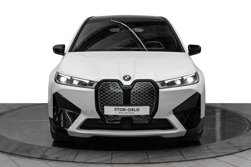Bilde 3 av BMW iX xDrive40 xDrive40/Fully charge/Krok/Panorama/Lazer