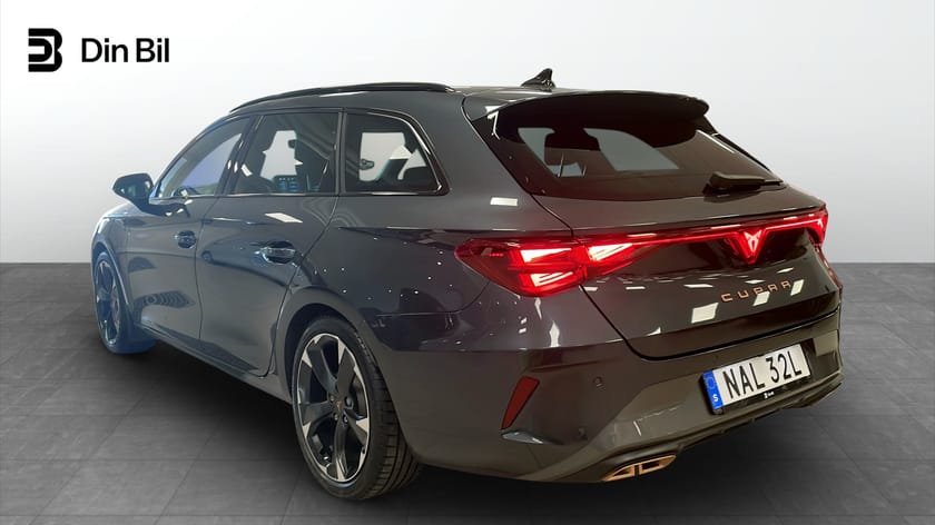 Bild 3 av CUPRA Leon Sportstourer e-Hybrid SEAT  SPORTTOURER EHYBRID 204 HK DSG LADDHYBRI