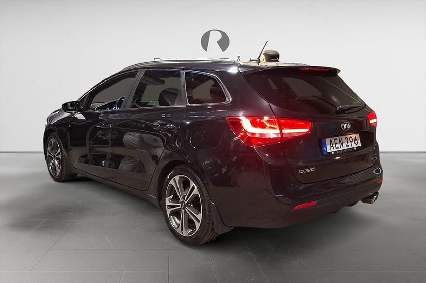 Bild 4 av Kia cee'd_sw 1.6 CRDi 136 HK GT-LINE NAVI B-KAMERA 0.36L/MIL 17"