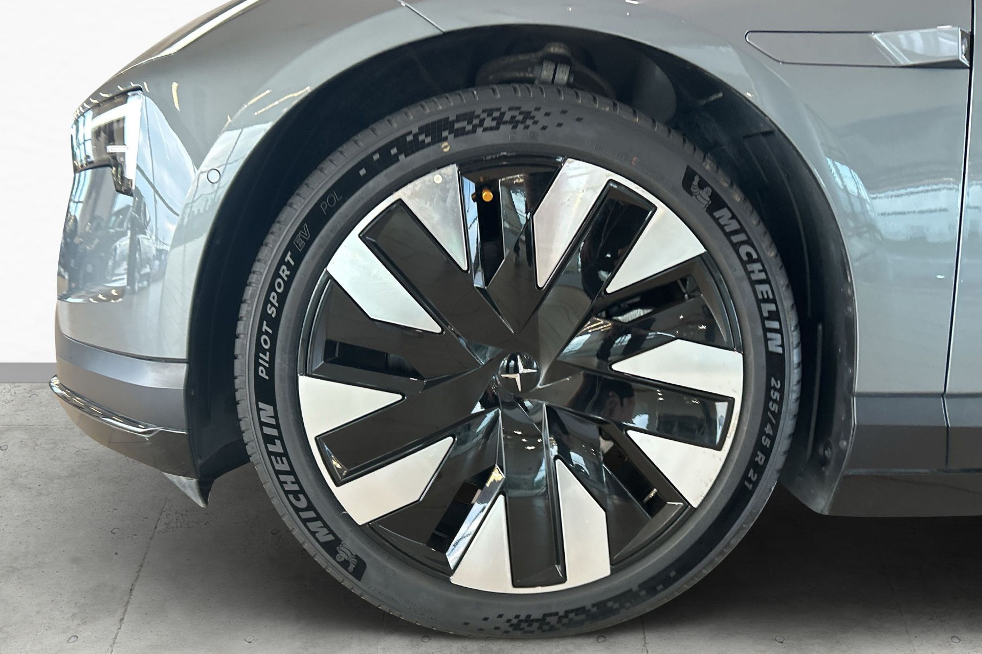 Polestar 4 Long range Dual motor Coupe 2025, bild 6/10