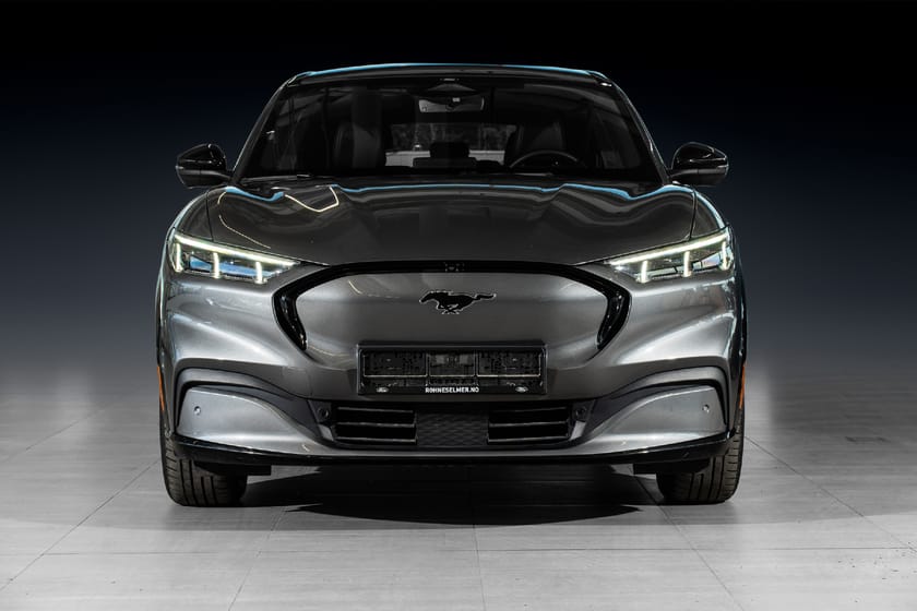Bilde 2 av Ford Mustang Mach-E Long Range AWD LR|AWD|Tekno+|Pano|B&O|360|Topputstyrt!|Innbytte