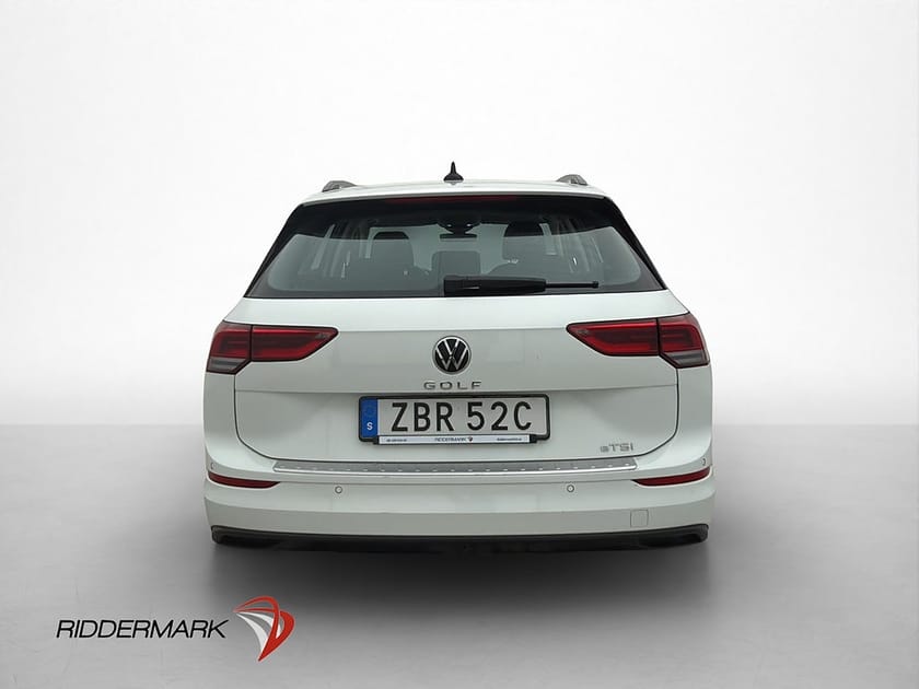 Bild 5 av Volkswagen Golf Sportscombi 1.5 eTSI 131hk Cockpit P-Värmare Carplay