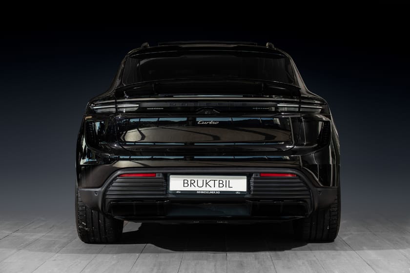 Bilde 5 av Porsche Macan Turbo 639hk | Burmester | Bakaksel | HUD | 22' | Pass.Display