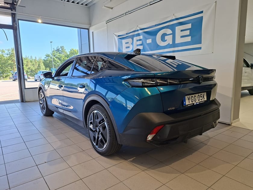 Bild 3 av Peugeot 408 PureTech 130Hk GT Dragkrok Navigation Backkamera