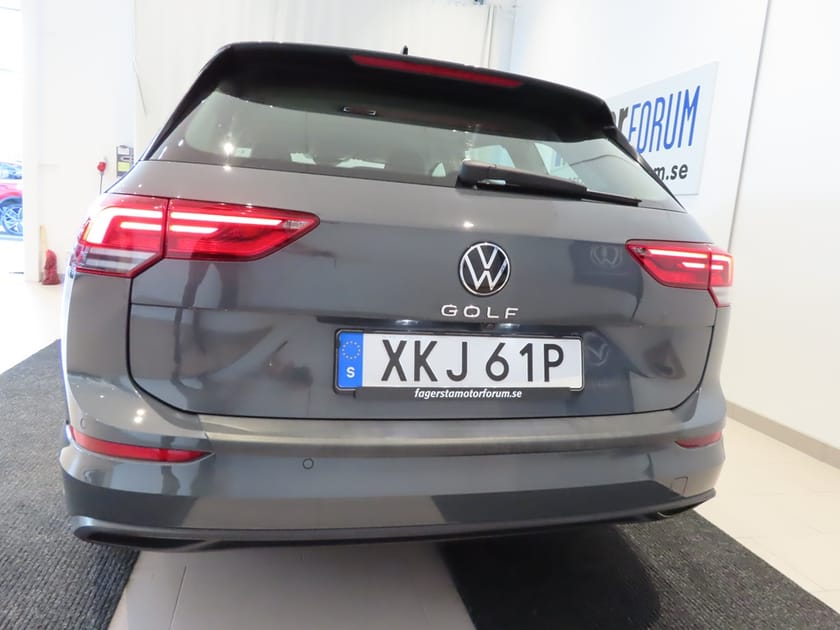 Bild 5 av Volkswagen Golf Sportscombi TSI 150 HK Drag Värmare Vhjul