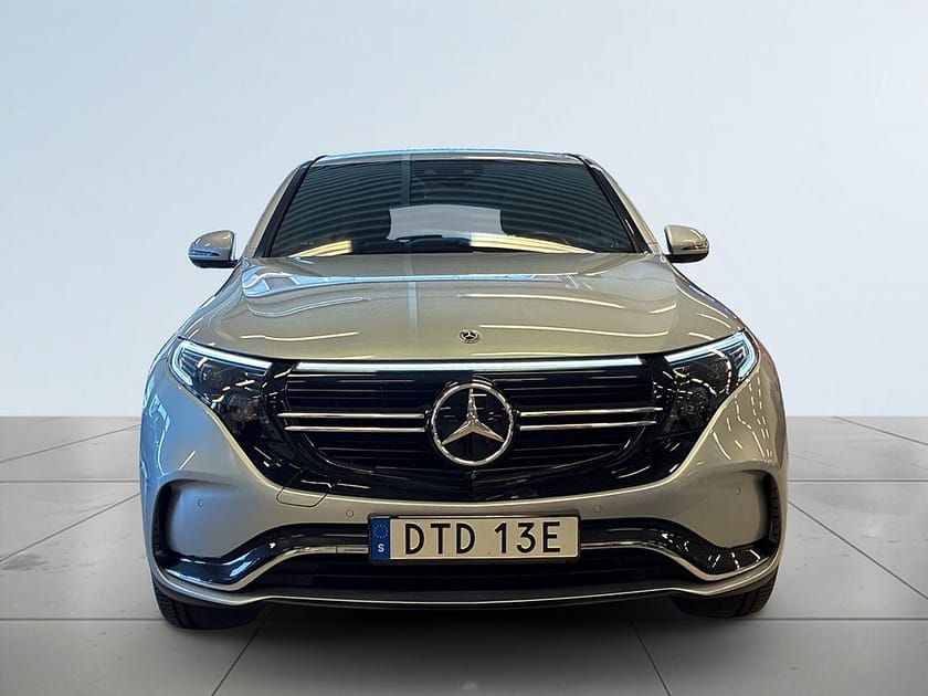 Bild 2 av Mercedes-Benz EQC 400 4MATIC AMG Line Burmester/360/Head-Up/Drag/SoV-däck