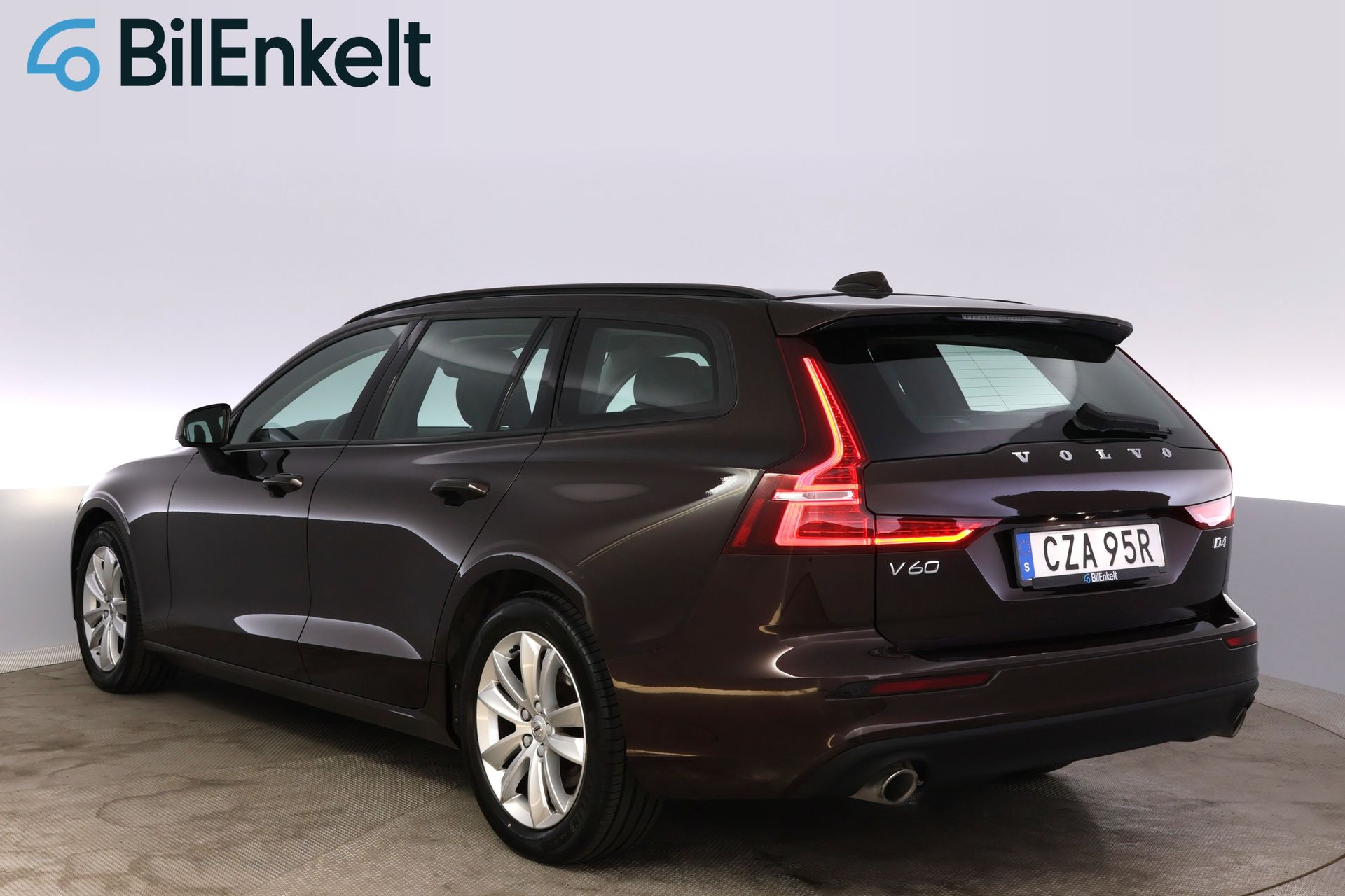 Volvo V60 D4 Momentum D-Värme 2020, kuva 6/33