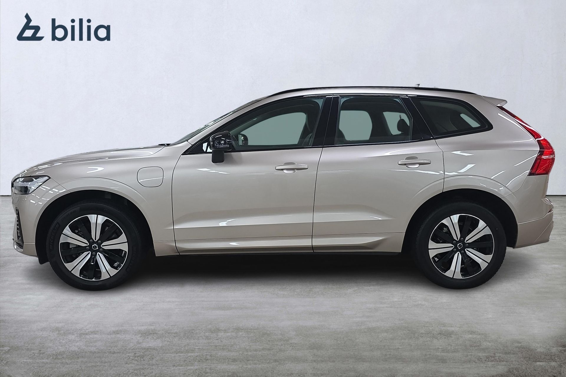 Volvo XC60 T6 Plus Dark Edition 2025, bild 3/10