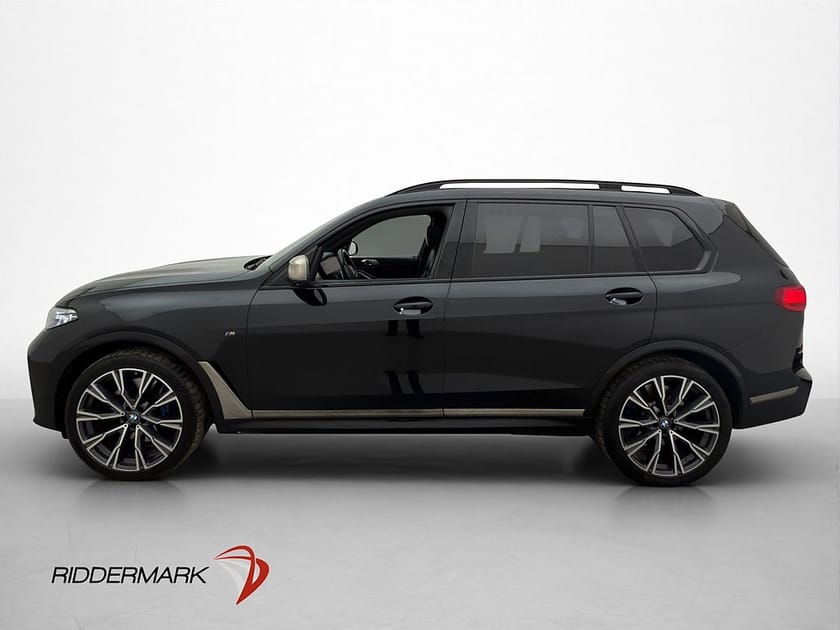 Bild 4 av BMW X7 M50i xDrive 7-sits Sky Lounge B&W Luftfj 360° Laser