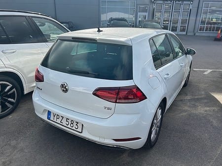 Volkswagen Golf 5-dörrar 1.0 TSI Automat /Glastak / Adaptiv Farthållare