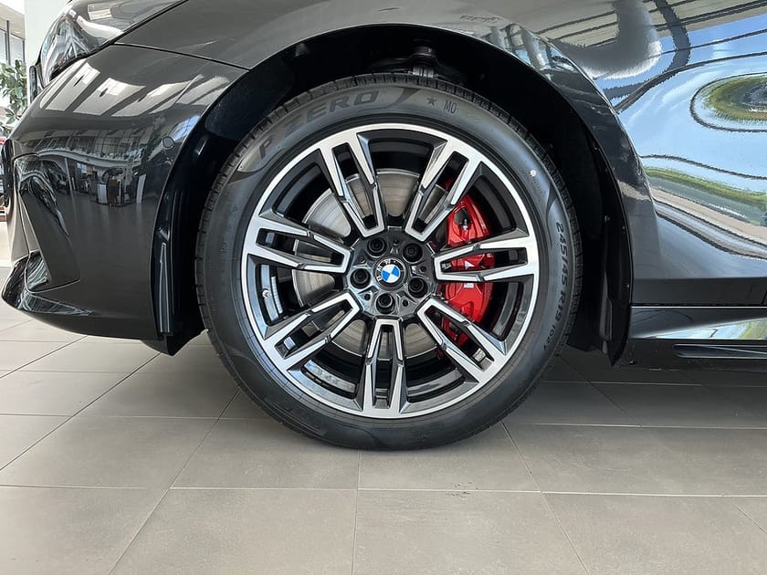 Bild 4 av BMW i5 xDrive40 Touring M Sport Pro Drag H/K 19" Rattvärme