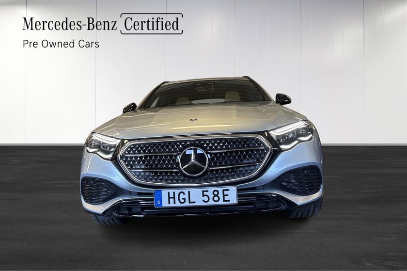 Bild 2 av Mercedes-Benz E 300 de 4MATIC All-Terrain Moms/Drag/Läder