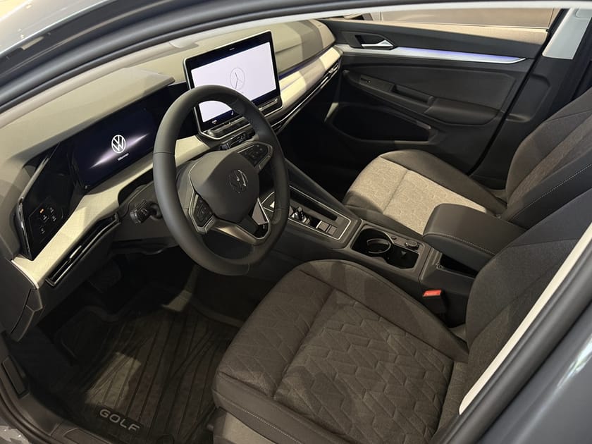Bild 4 av Volkswagen Golf LIFE 1,5 ETSI 150 HK DSG7