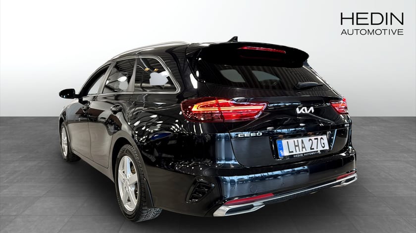Bild 3 av Kia Ceed Sportswagon Plug-in Hybrid SW  Backkamera P-sensor 3,95% räntekampanj