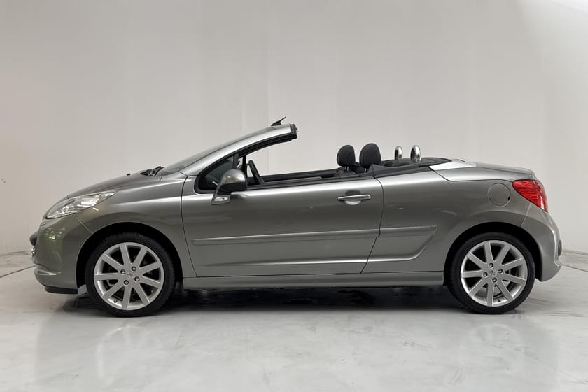 Bild 2 av Peugeot 207 CC 1.6 VTi (120hk)