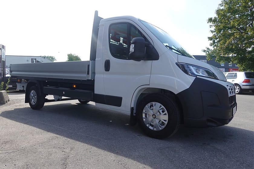 Bild 2 av Fiat Ducato Chassi Cab Flak L4 2.2 140 HK AUTOMAT | KAMERA | VÄRMARE