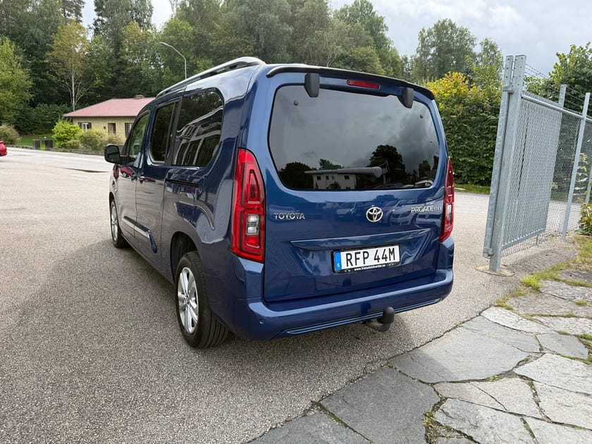 Bild 4 av Toyota ProAce City Verso 1.2T 130HK 7-SITSIG AUTOMAT / DRAG / VÄRMARE