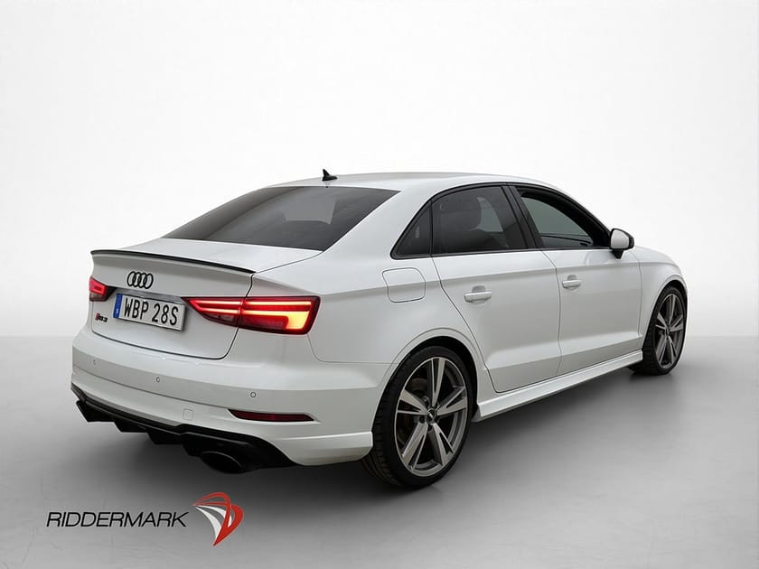 Bild 5 av Audi RS 3 Sedan RS3 Quattro 400hk Cockpit B&O Skinn Navi