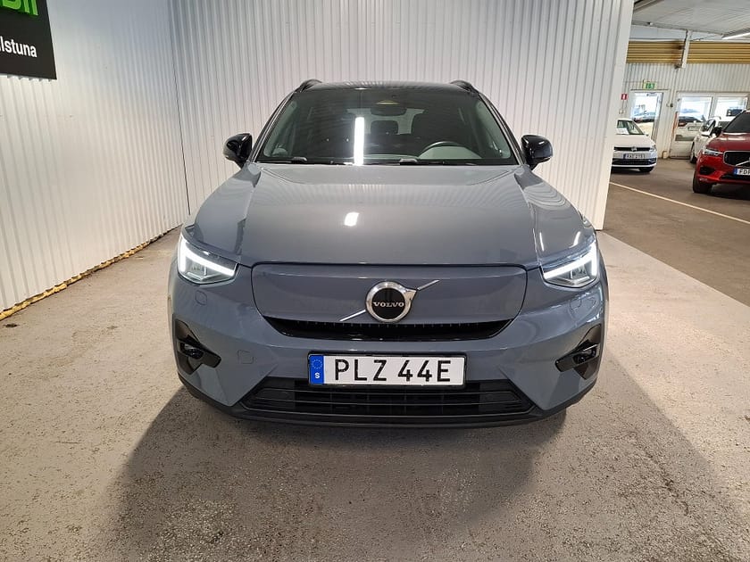 Bild 3 av Volvo XC40 Recharge Plus Edition Dragkrok