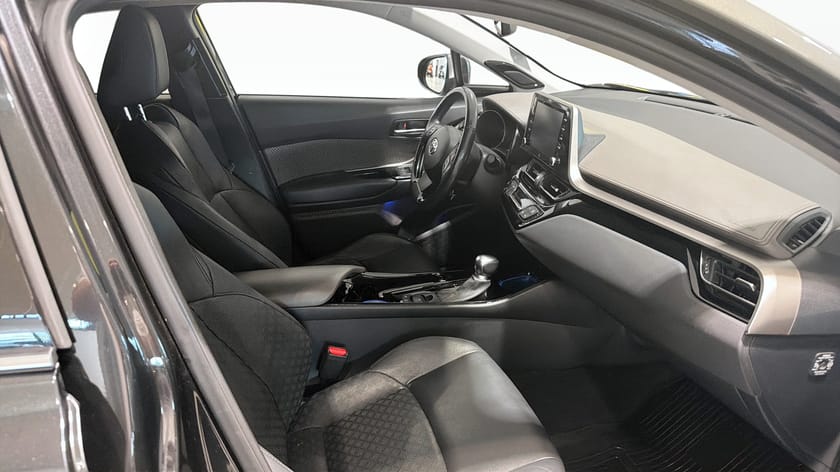 Bild 3 av Toyota C-HR Hybrid 