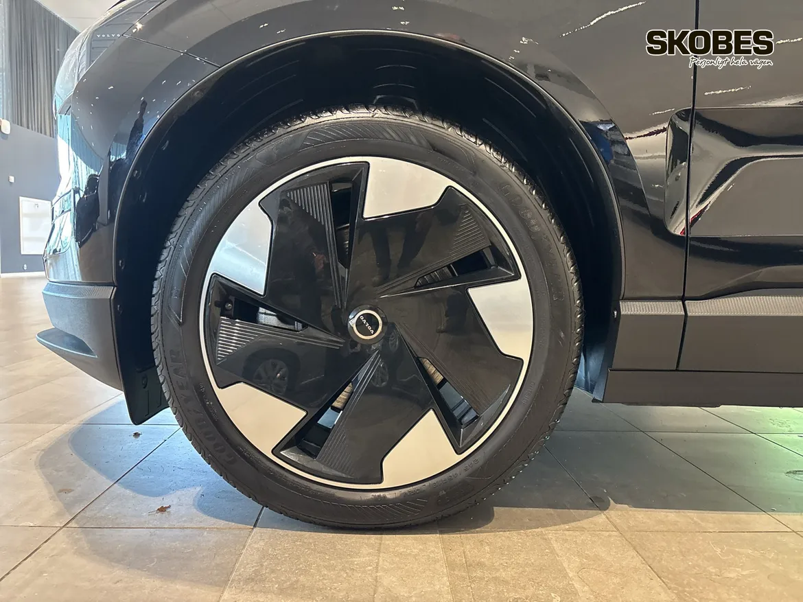 Volvo EX30 Single Motor Extended Range