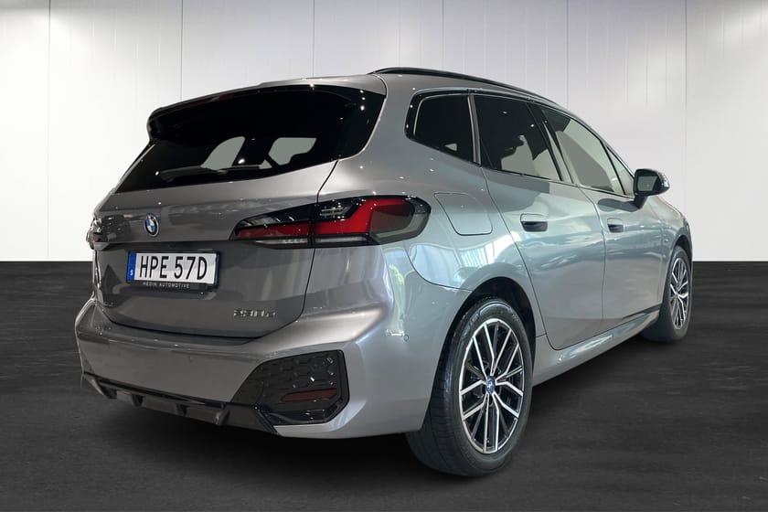 Bild 3 av BMW 230e xDrive Active Tourer M-Sport Harman/Kardon
