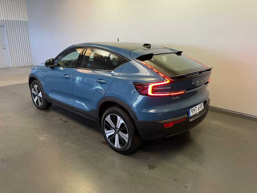 Bild 4 av Volvo C40 Recharge Single Motor Core / Panoramaglastak / Navigation / Backkamera /