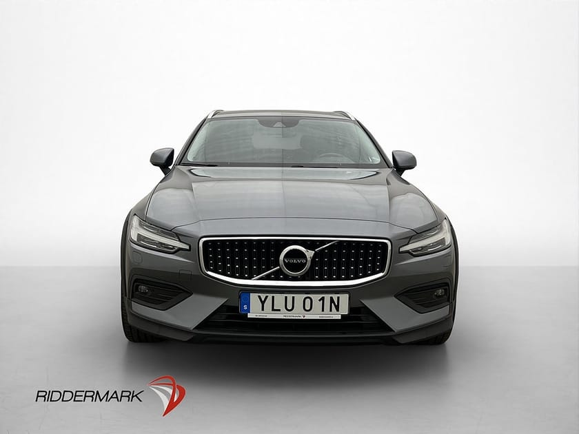 Bild 2 av Volvo V60 Cross Country D4 AWD 190hk VOC D-Värmare Navi Drag