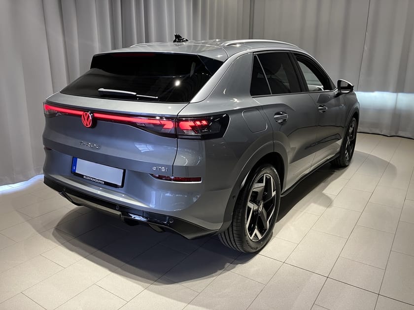 Bild 3 av Volkswagen T-Roc R-LINE  1.5 ETSI 150 HK DSG7