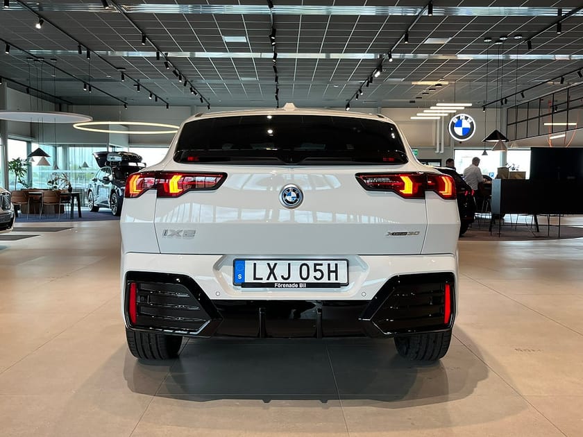 Bild 5 av BMW iX2 xDrive30 M Sport D/A Plus Rattvärme Drag