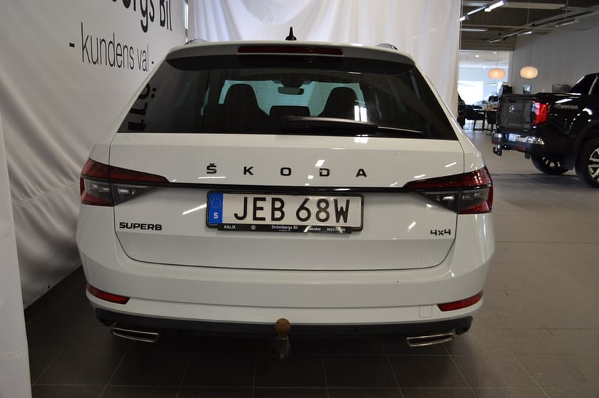 Bild 4 av Škoda Superb Kombi Sportline TSI 272hk 4X4