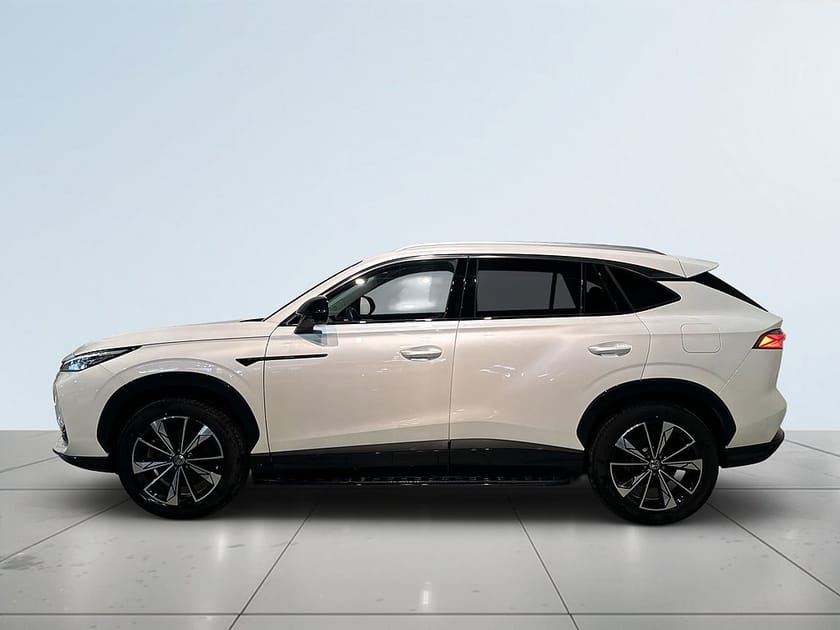 Bild 4 av MG HS PHEV Luxury 360° GPS Pvärm Elbaklucka Skinn SoV MOMS