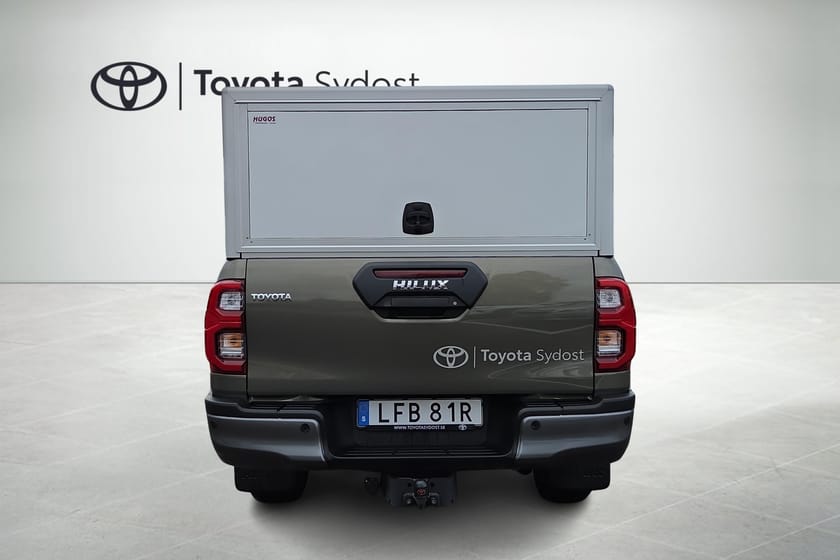 Bild 5 av Toyota Hilux Dubbelhytt 2,8 MHEV D-Cab Invincible (arbetskåpa, båge)