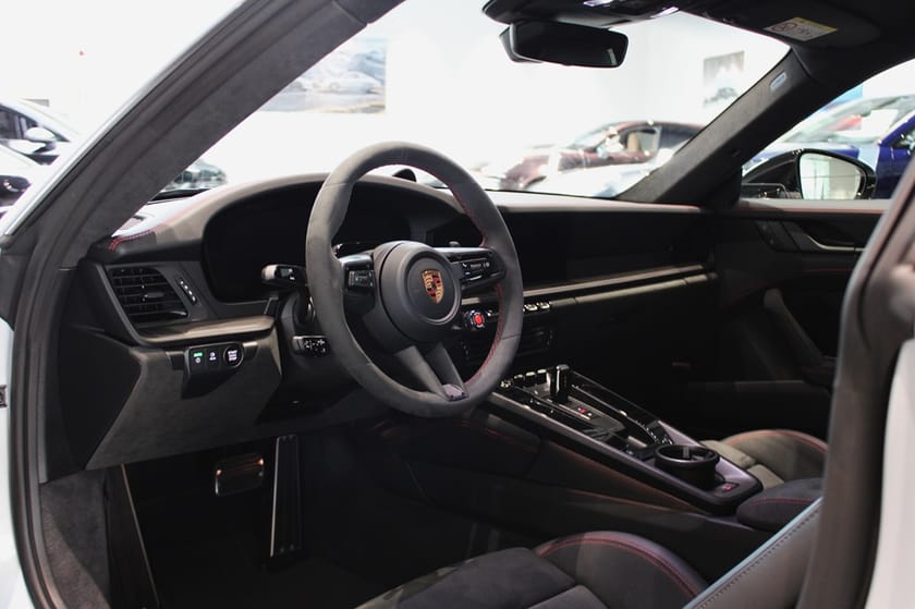 Bild 3 av Porsche 911 Carrera 4 GTS 992.2