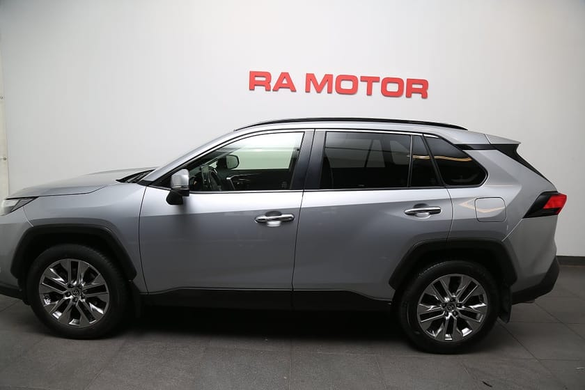 Bild 3 av Toyota RAV4 Hybrid AWD-i E-CVT Executive Premium 360° Motorv Drag