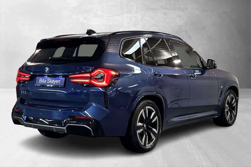 Bilde 3 av BMW iX3 Fully Charged, H/K, ComfAcc, Laser, Adp-Cruise, HUD
