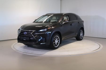 Lexus NX 300h AWD Executive Cruise/Krok/Kam/Navi/Skinn/Navi/El.sete