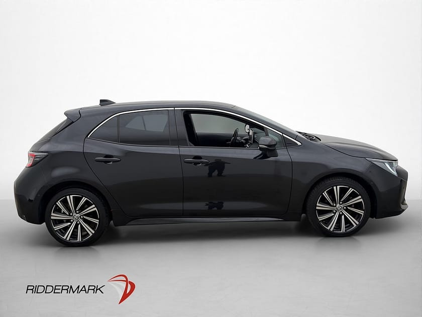 Bild 4 av Toyota Corolla Hybrid Style Kamera Halvskinn Adaptiv-Fart