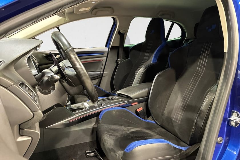 Bild 3 av Renault Mégane GT 1.6 205 HK AUT BOSE NAVI HUD PDC NYSERV 8700MIL 18"
