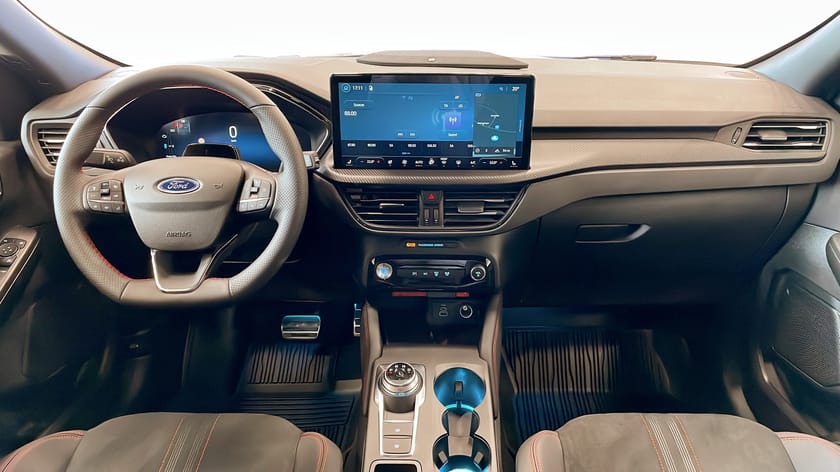Bild 4 av Ford Kuga Plug-In Hybrid PHEV E-CVT ST-Line X