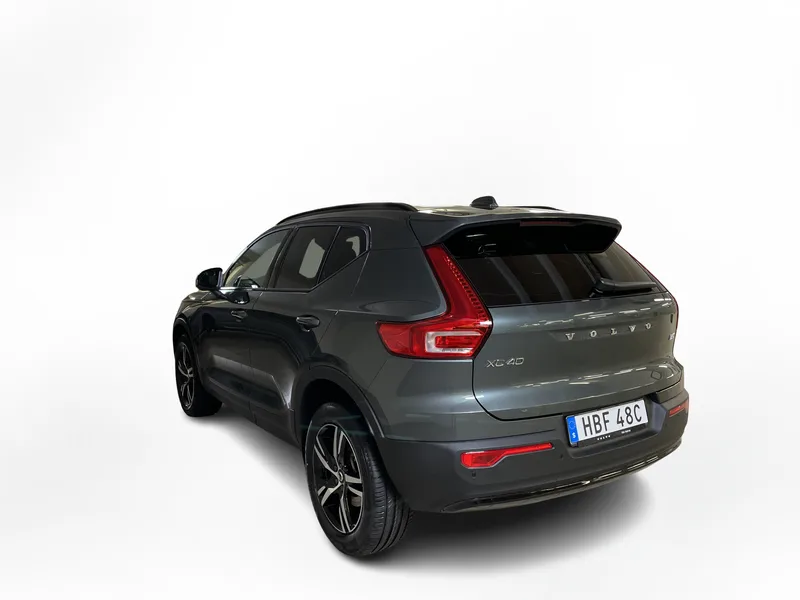 Bild 3 av 15 – Volvo XC40 B3 FWD Bensin Plus Dark