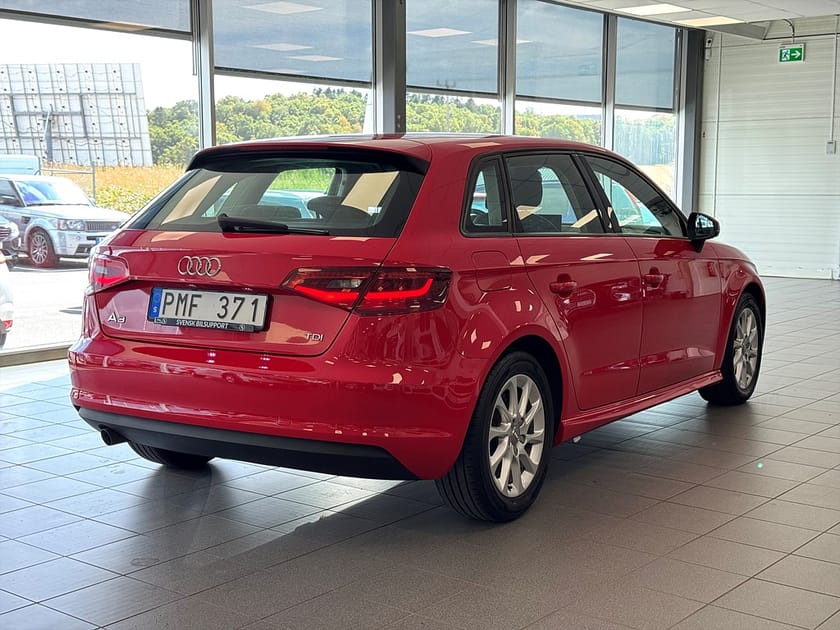 Bild 2 av Audi A3 Sportback 1.6 TDI Ultra Attraction 110hk