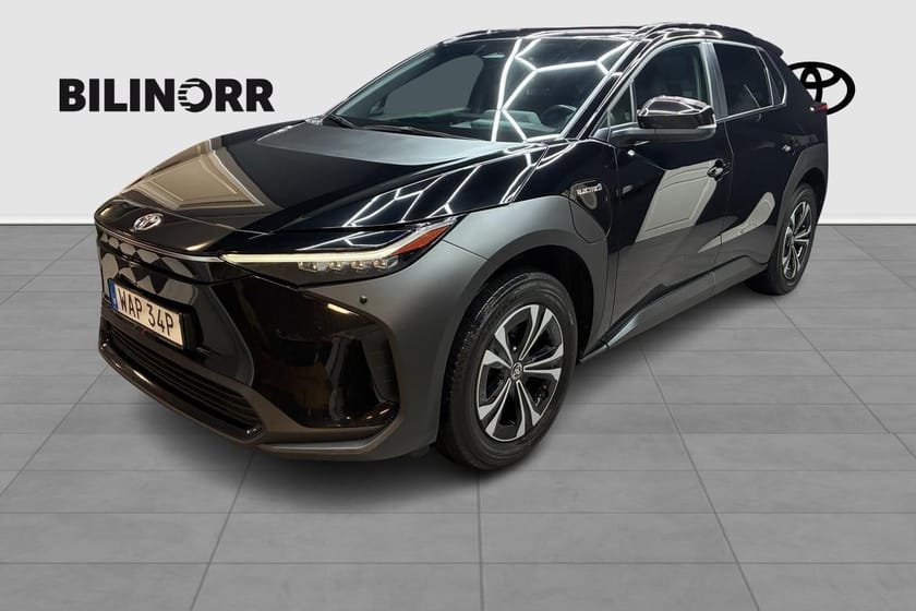Bild 1 av Toyota bZ4X AWD STYLE DRAG