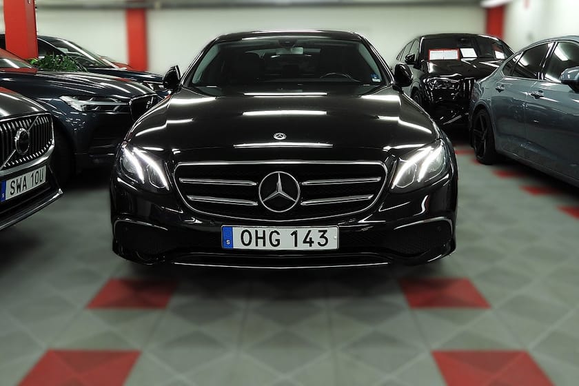 Bild 2 av Mercedes-Benz E 220 d 2.0 CDI 9G-Tronic Avantgarde Sedan Euro 6