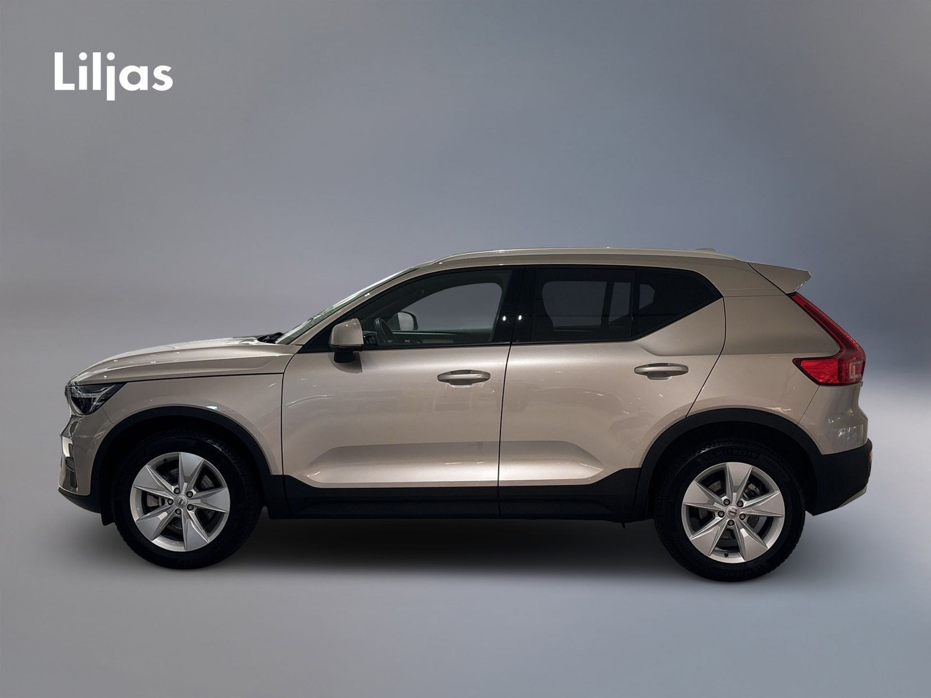 Volvo XC40 B3 FWD Bensin Core 2024, kuva 3/10
