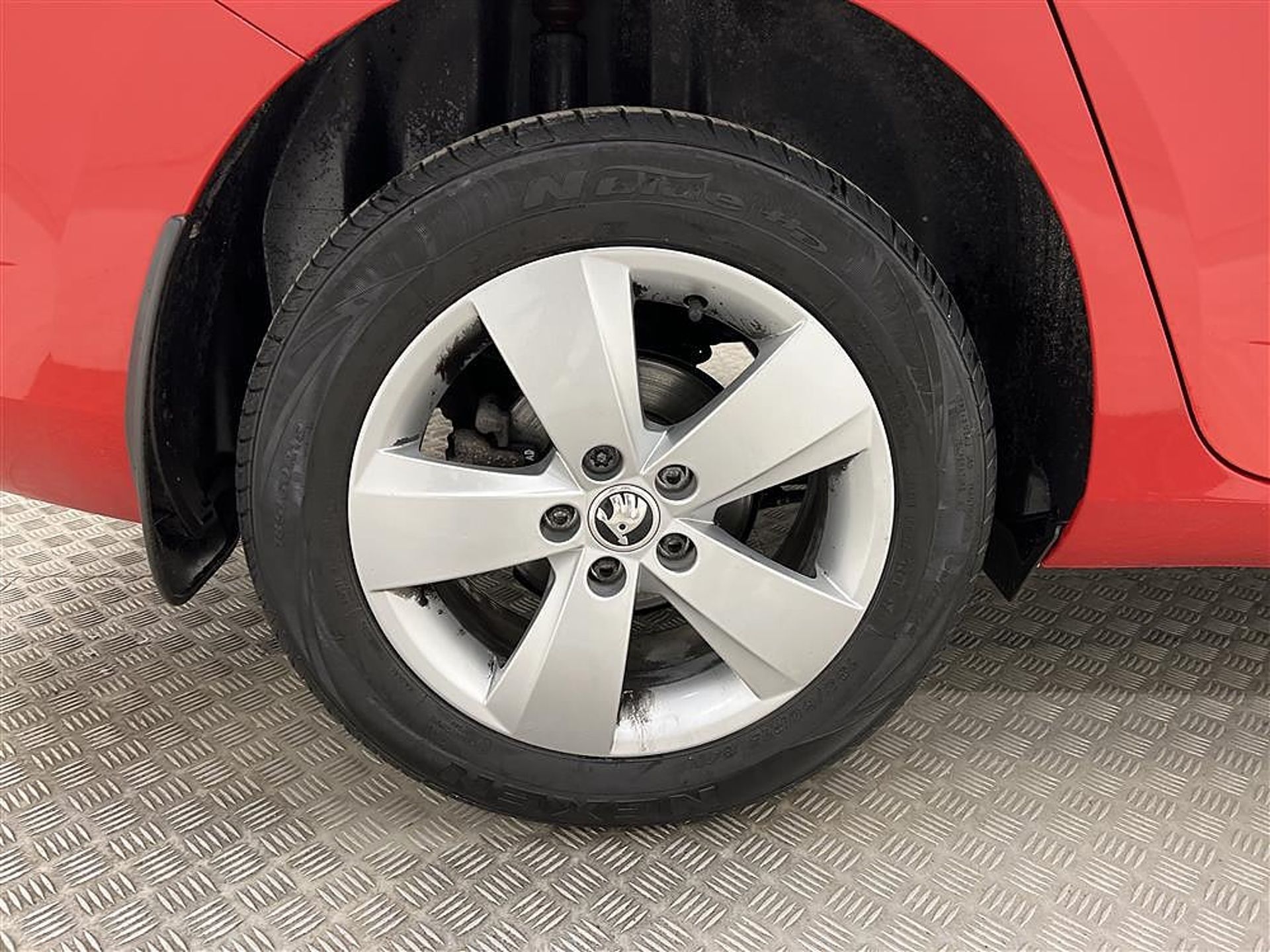 Skoda Fabia Kombi 1.0 TSI 2018, bild 2/12